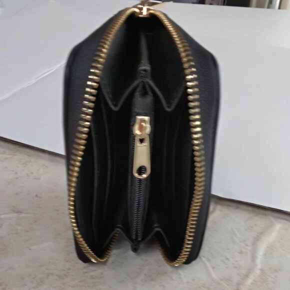 A New Day black zipper closure wallet - Picture 2 of 5